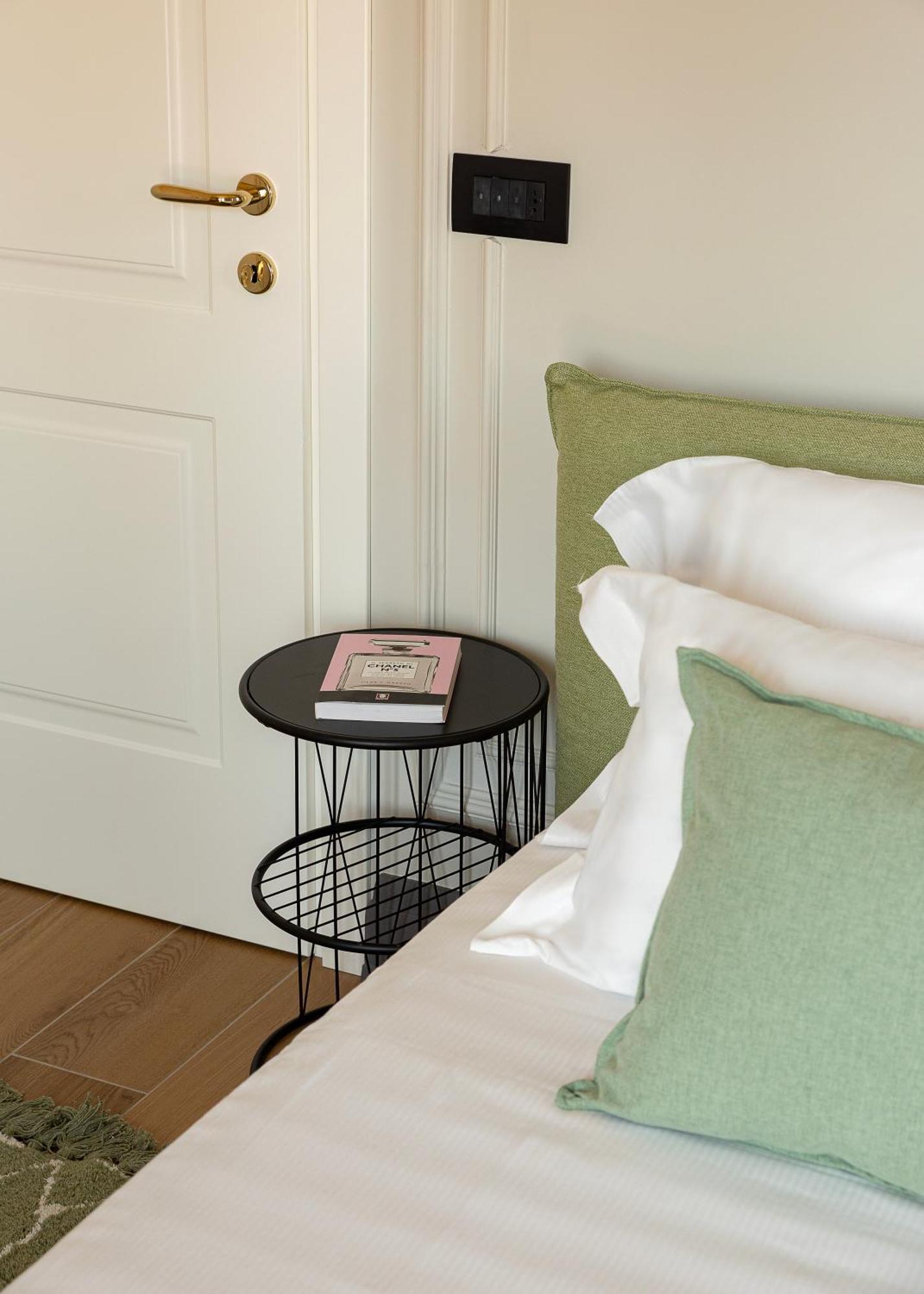 Elvezia Boutique Lägenhet Baveno Exteriör bild